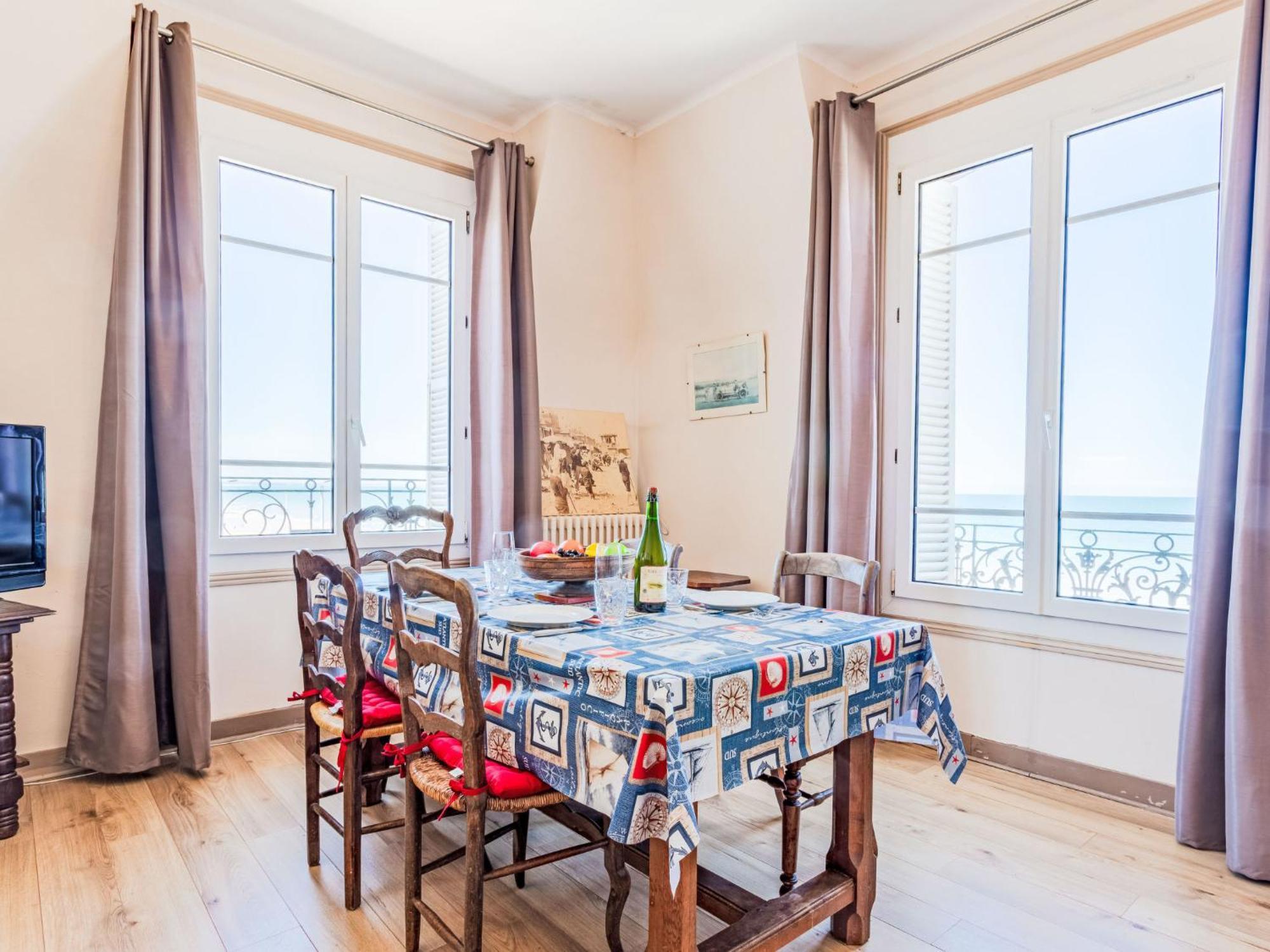 Le Caneton-4 *